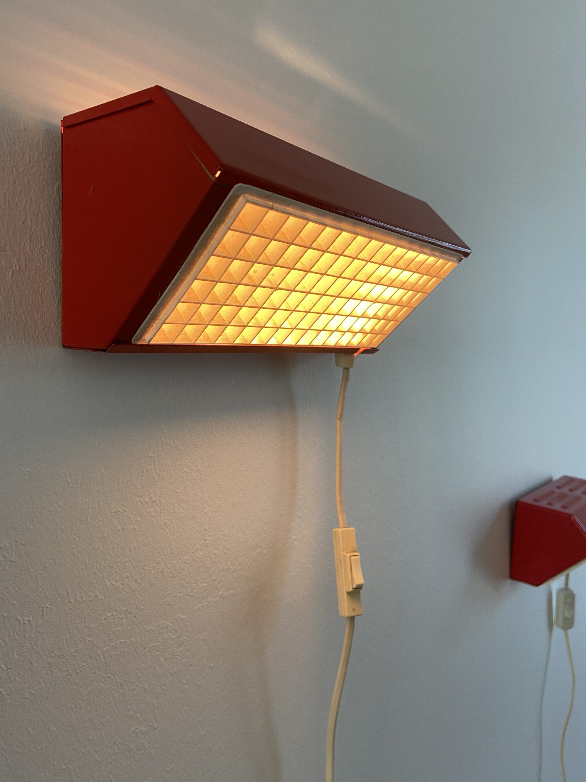 Red vintage ikea wall lamp v204