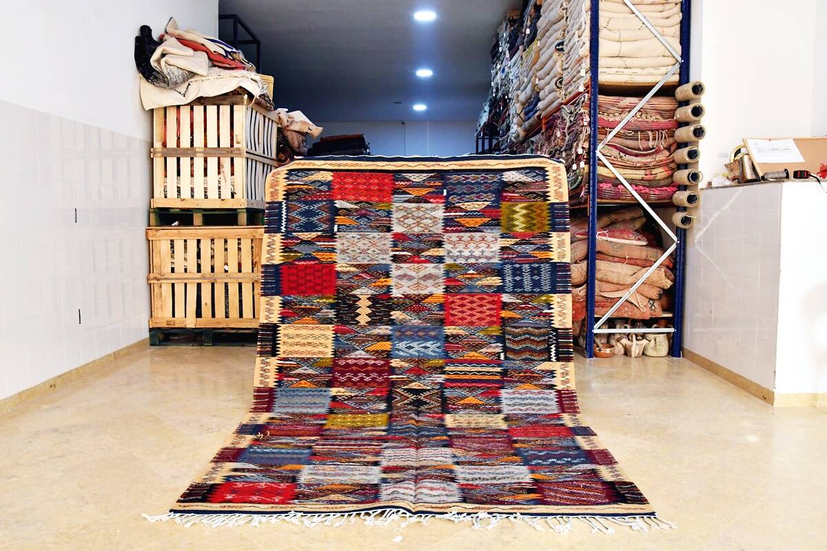 Moroccan Berber Kilim Taznakht