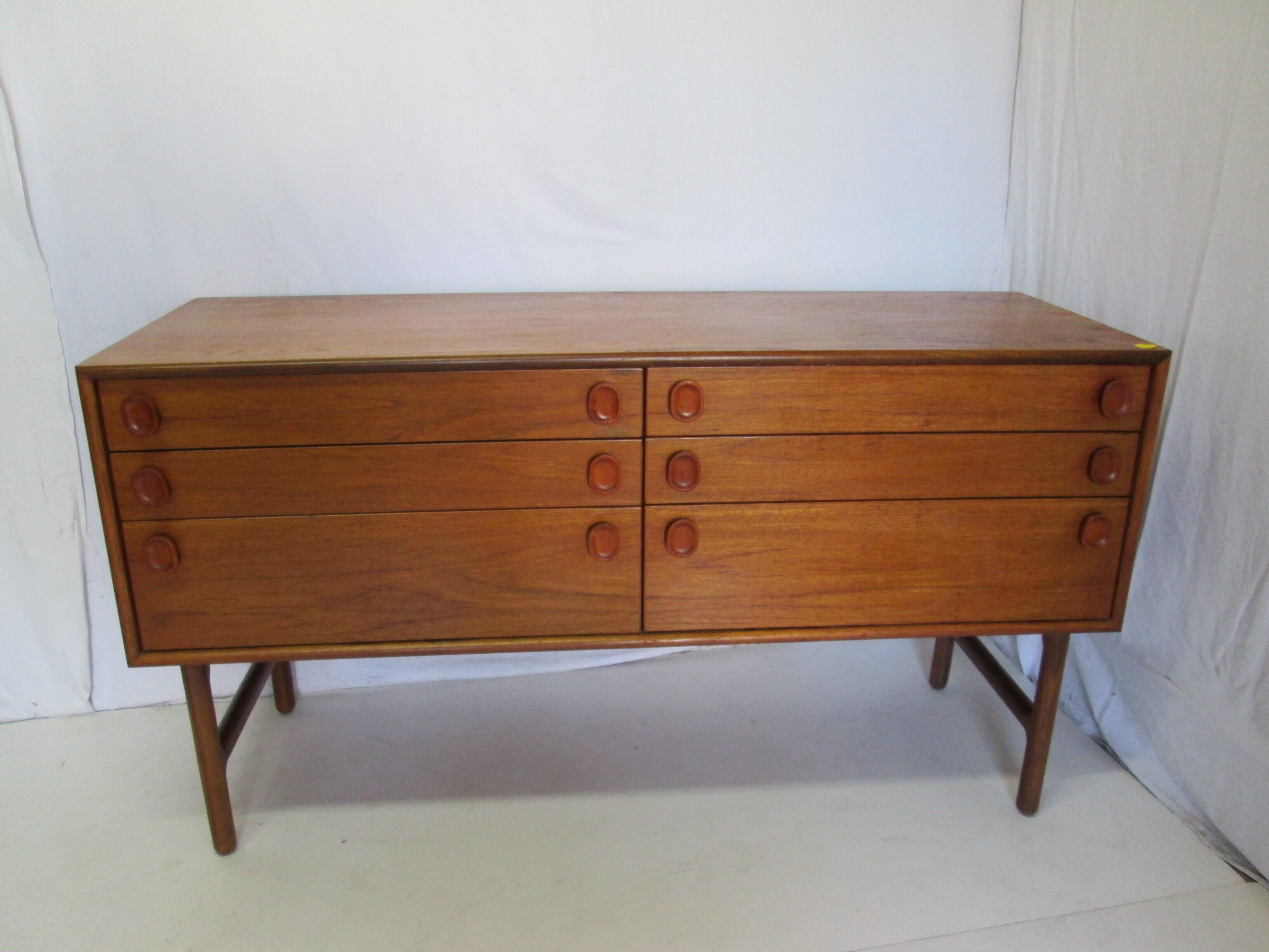 Vintage teak chest of drawers