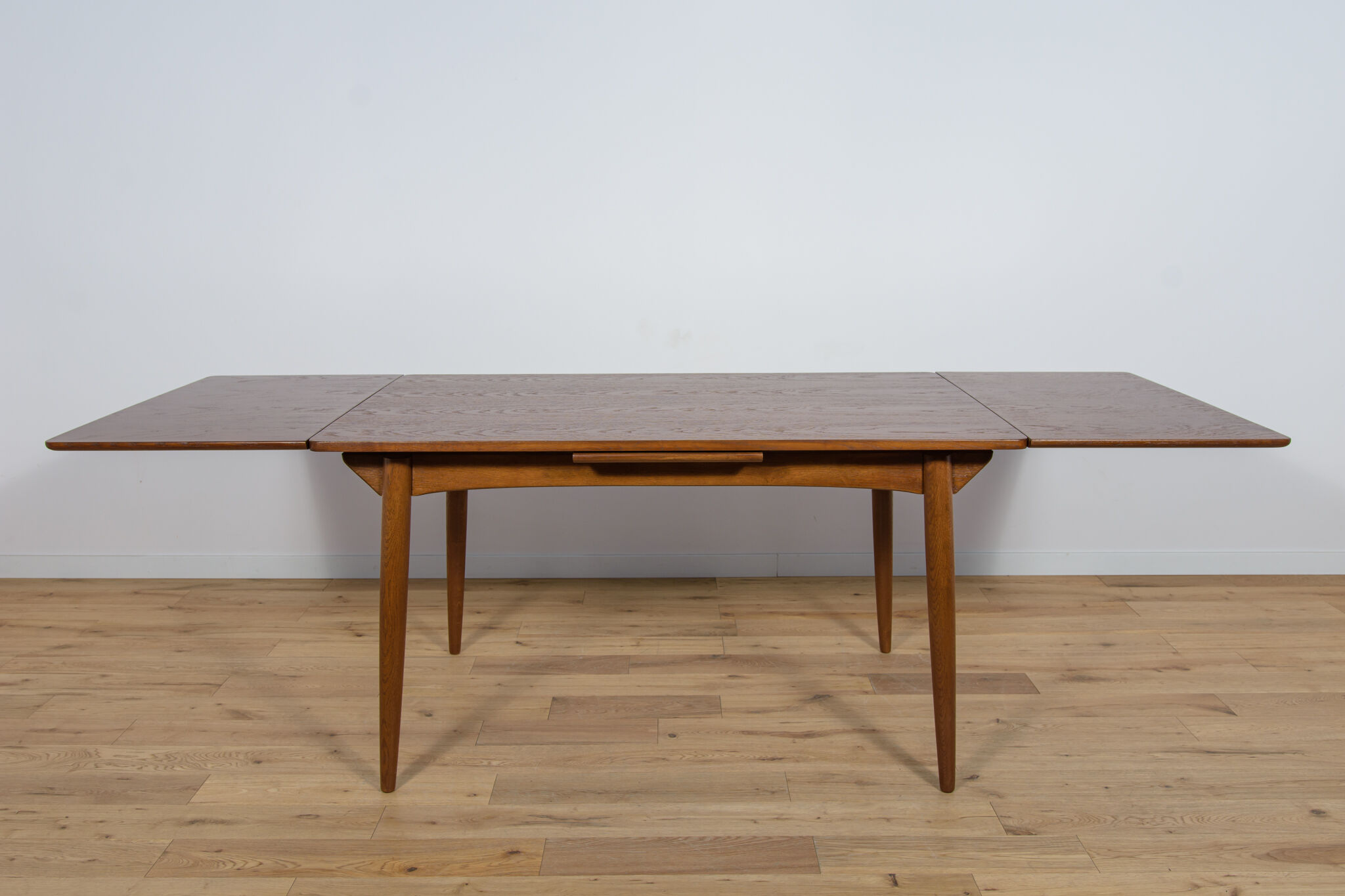 Mid Century Danish Extendable Oak Dining Table, 1960s