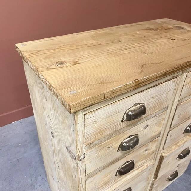 10-drawer wooden chest of drawers
