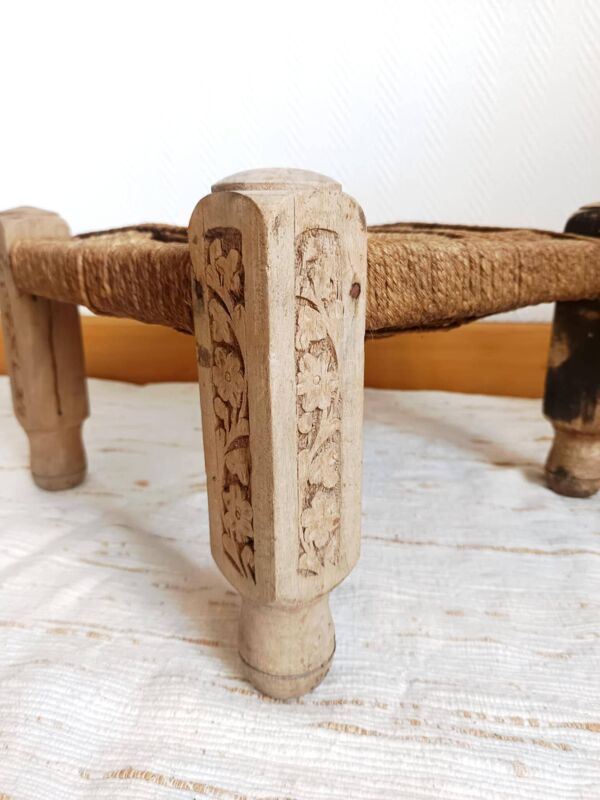 Tabouret indien ancien à cordages