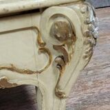 Armoire Vénitienne style Louis XV baroque estampillée en bois laqué et doré