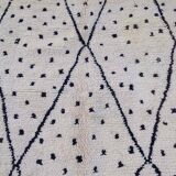 Traditional handmade Berber rug size 150 x 250 cm