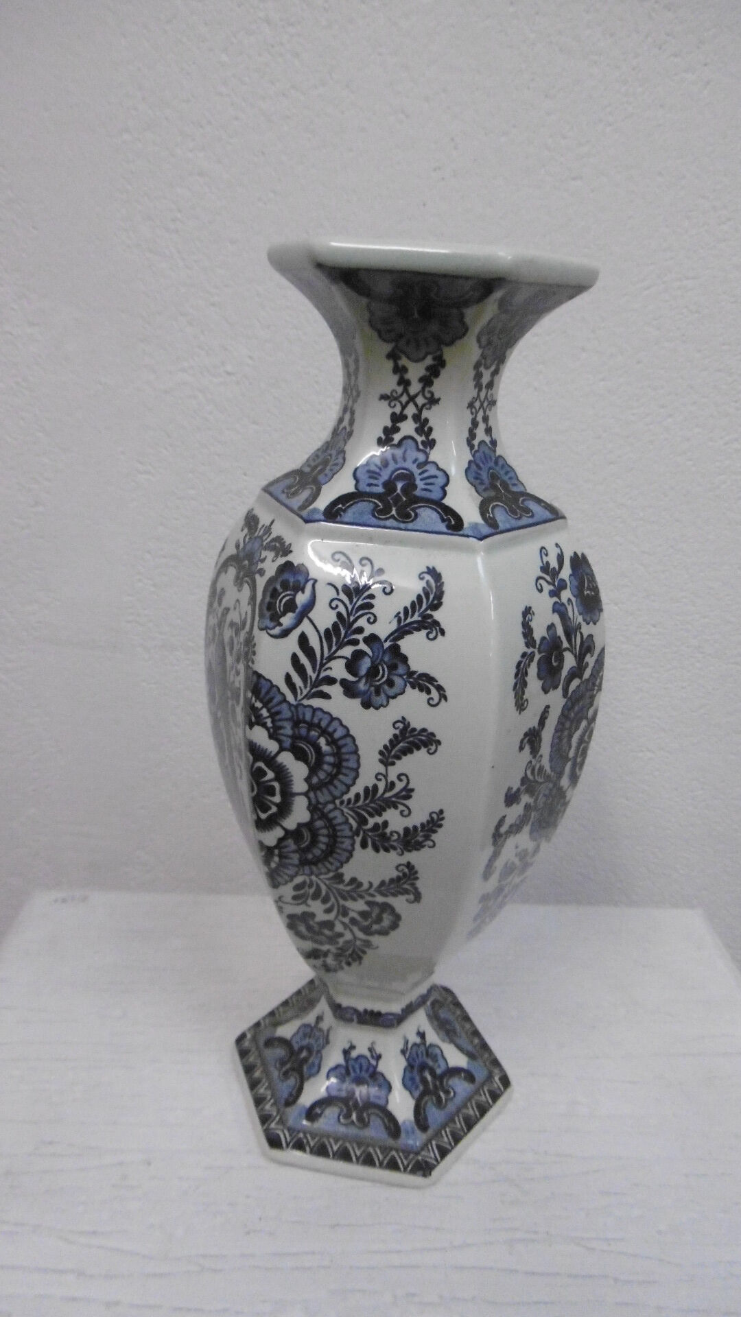 Vase en faience de Delft Royal Sphinx - decor oiseau bleu