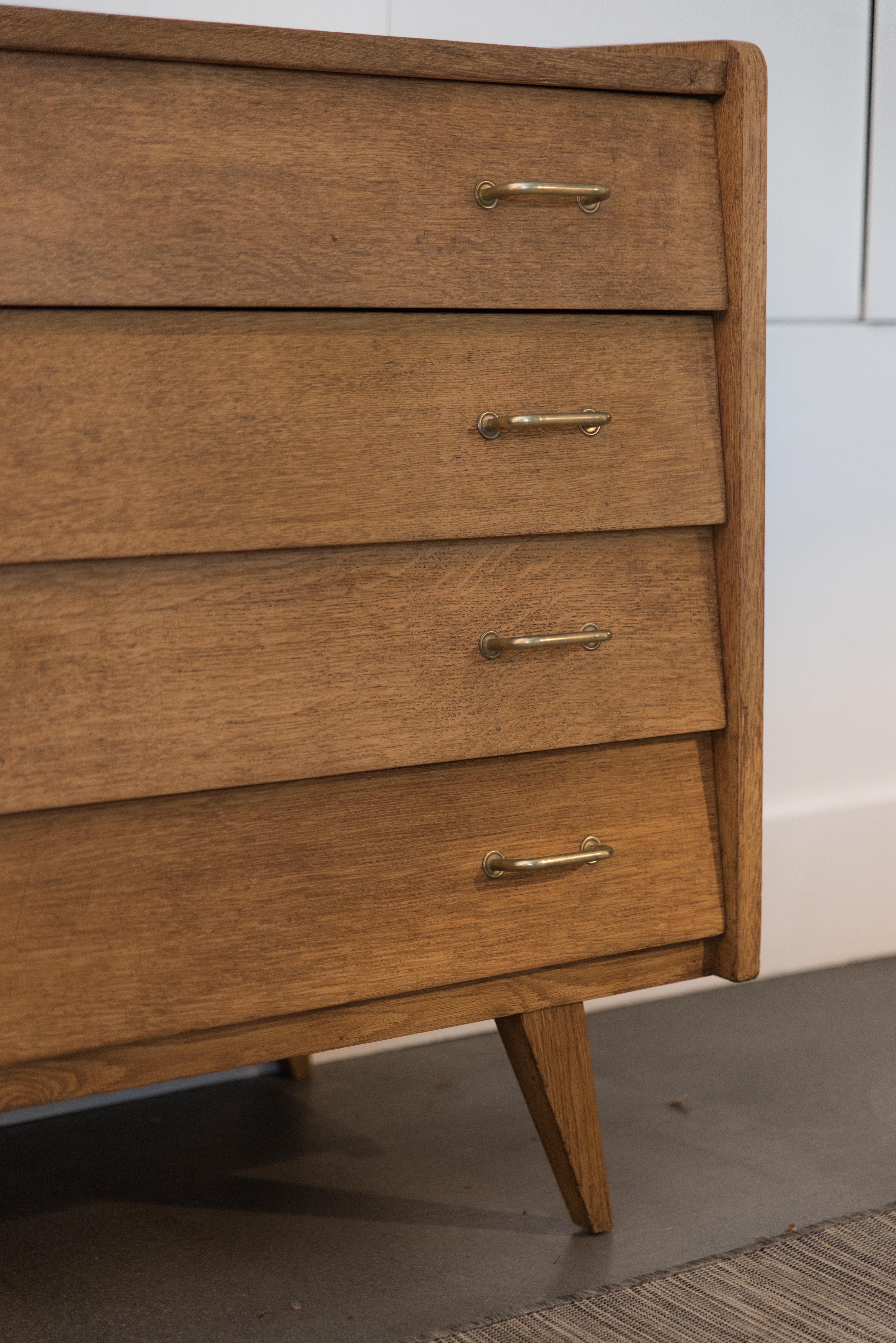 Chest of drawers in oak 50s