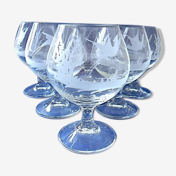Suite de six verres à dégustation du cognac en cristal gravé