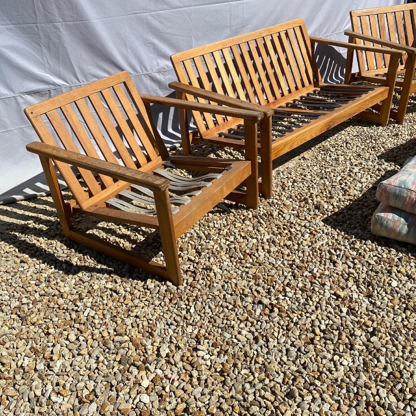 Vintage pitchpin lounge