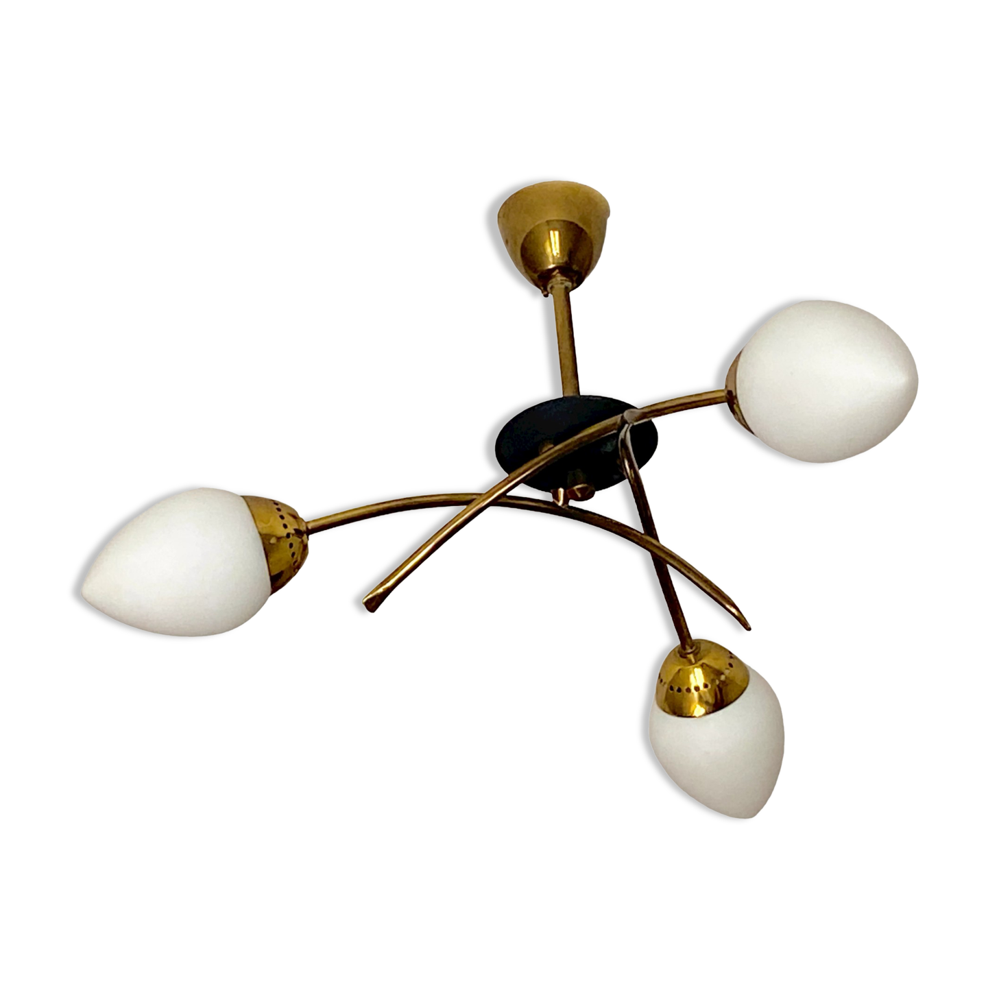 Chandelier 3 fires modernist metal and brass, 3 opalines 60s french design ceiling lamp suspension
