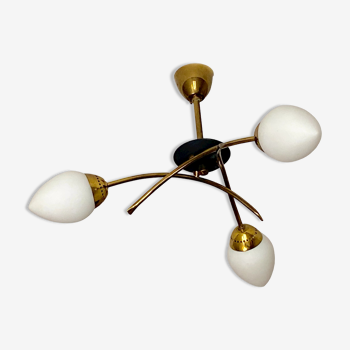 Chandelier 3 fires modernist metal and brass, 3 opalines 60s french design ceiling lamp suspension