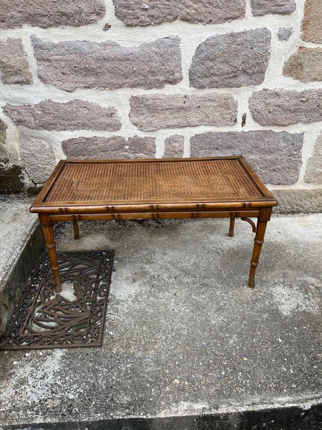 Canning coffee table