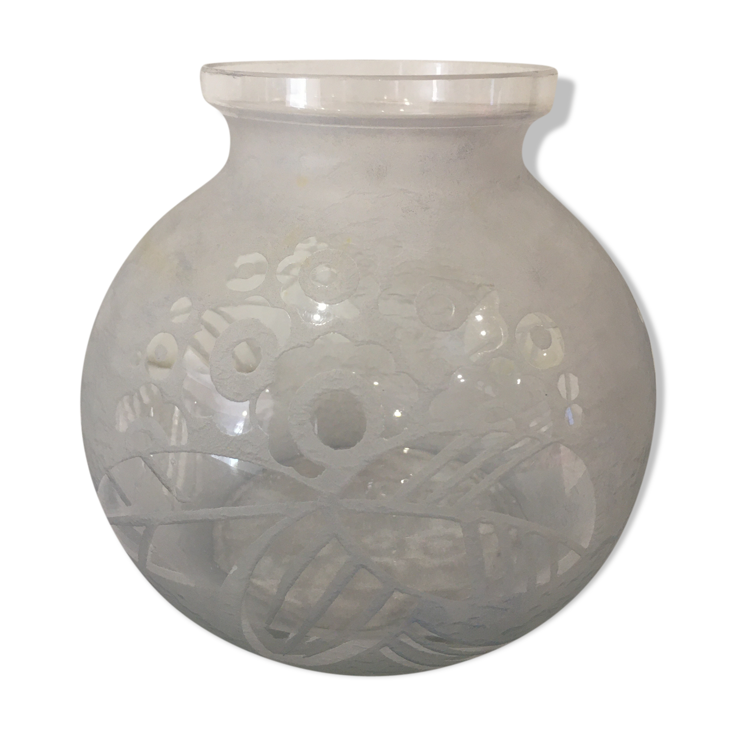 Vase ball signed Lorrain France