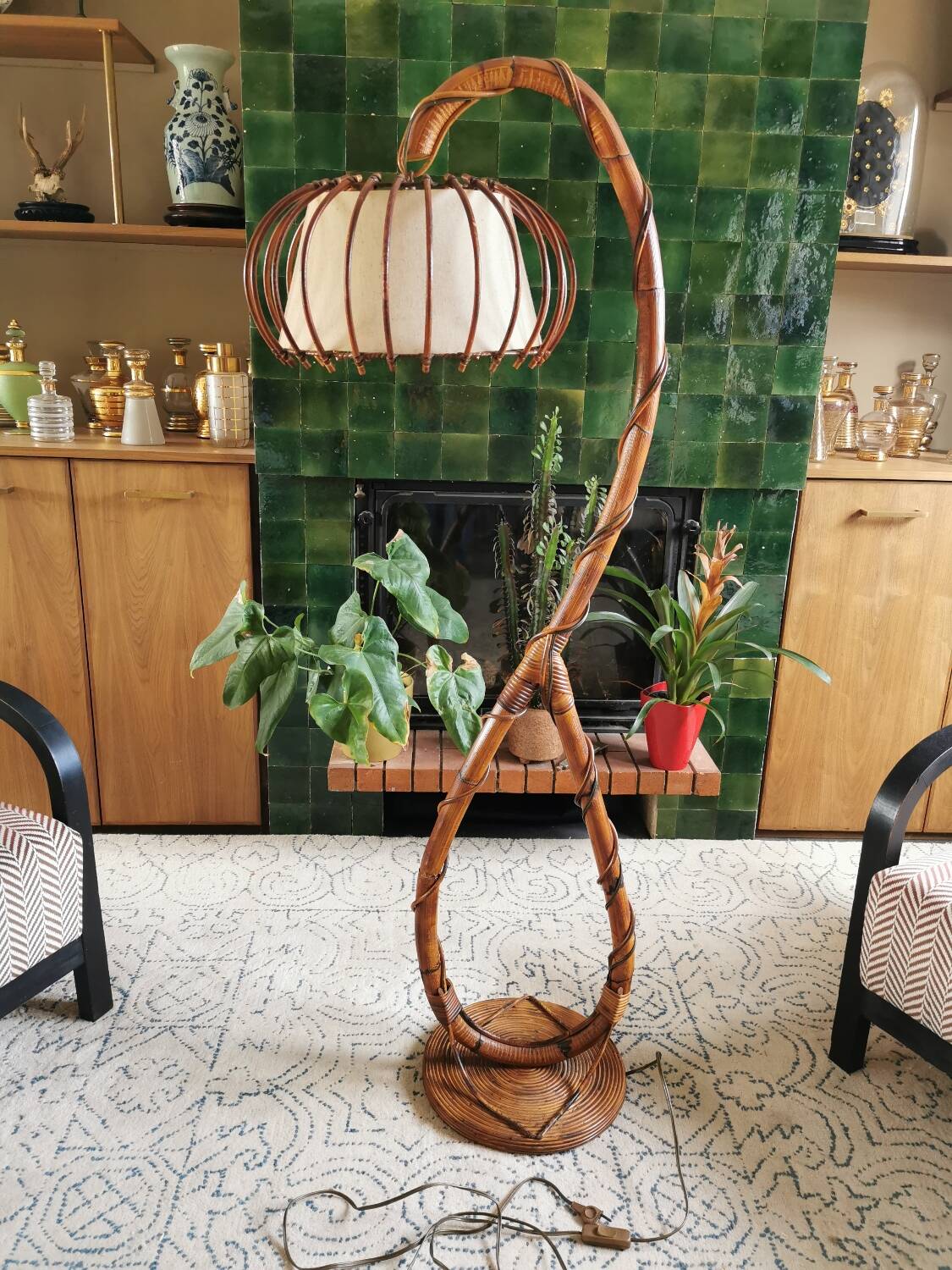 Lampadaire vintage en rotin Louis Sognot