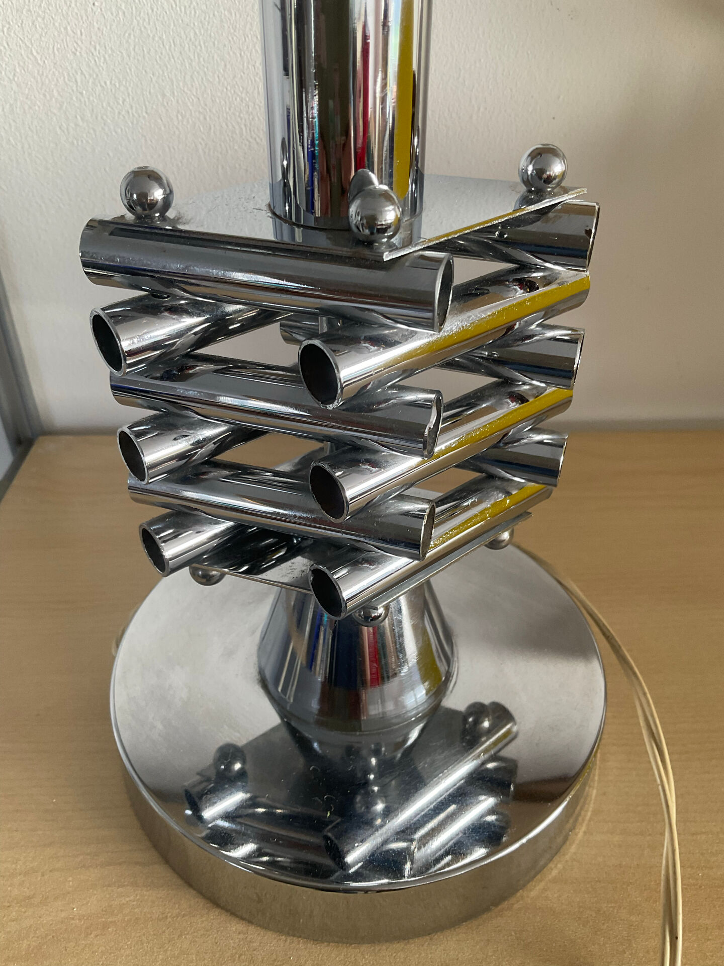 1970s Italian chrome metal lamp base