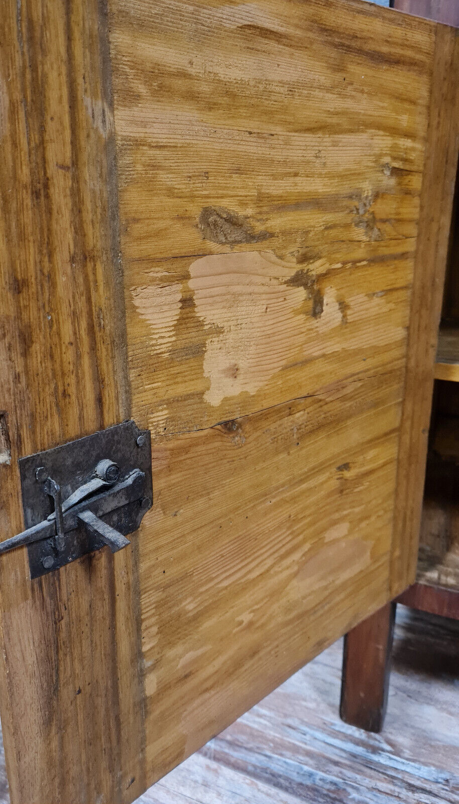 Secretary guillotine Louis XVI era in marquetry around 1760-1780