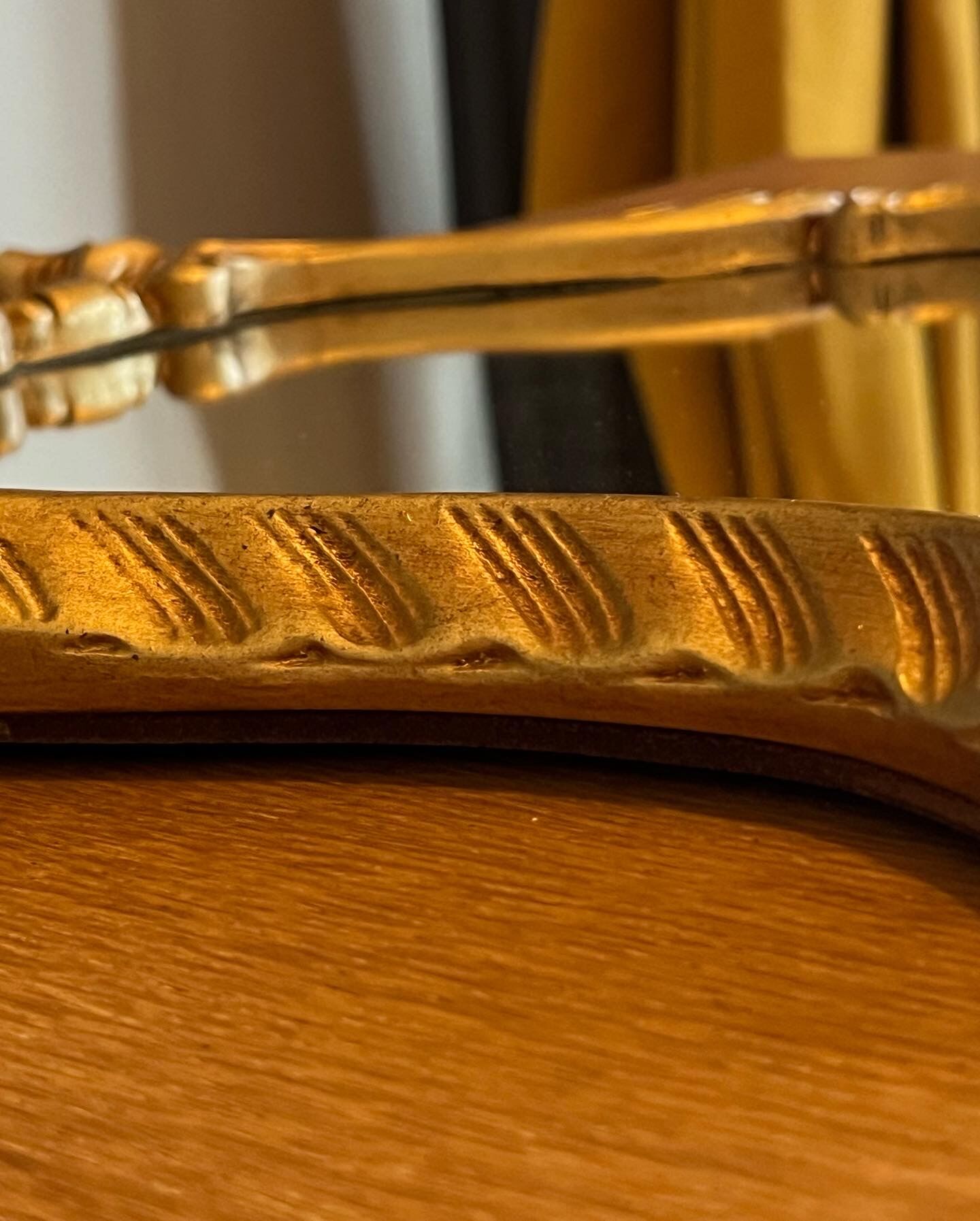 Mirror shell Louis XV style