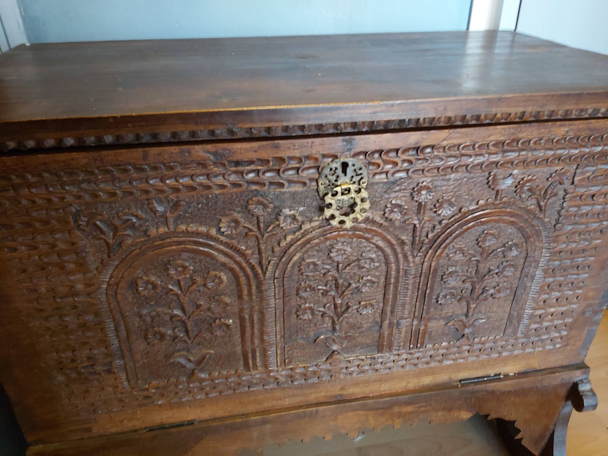 Buffet in Cedar from Lebanon and Aleppo pine from the 1950s