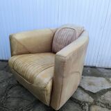 Aviator armchair