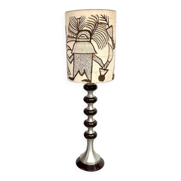 Lampadaire moderniste en aluminium
