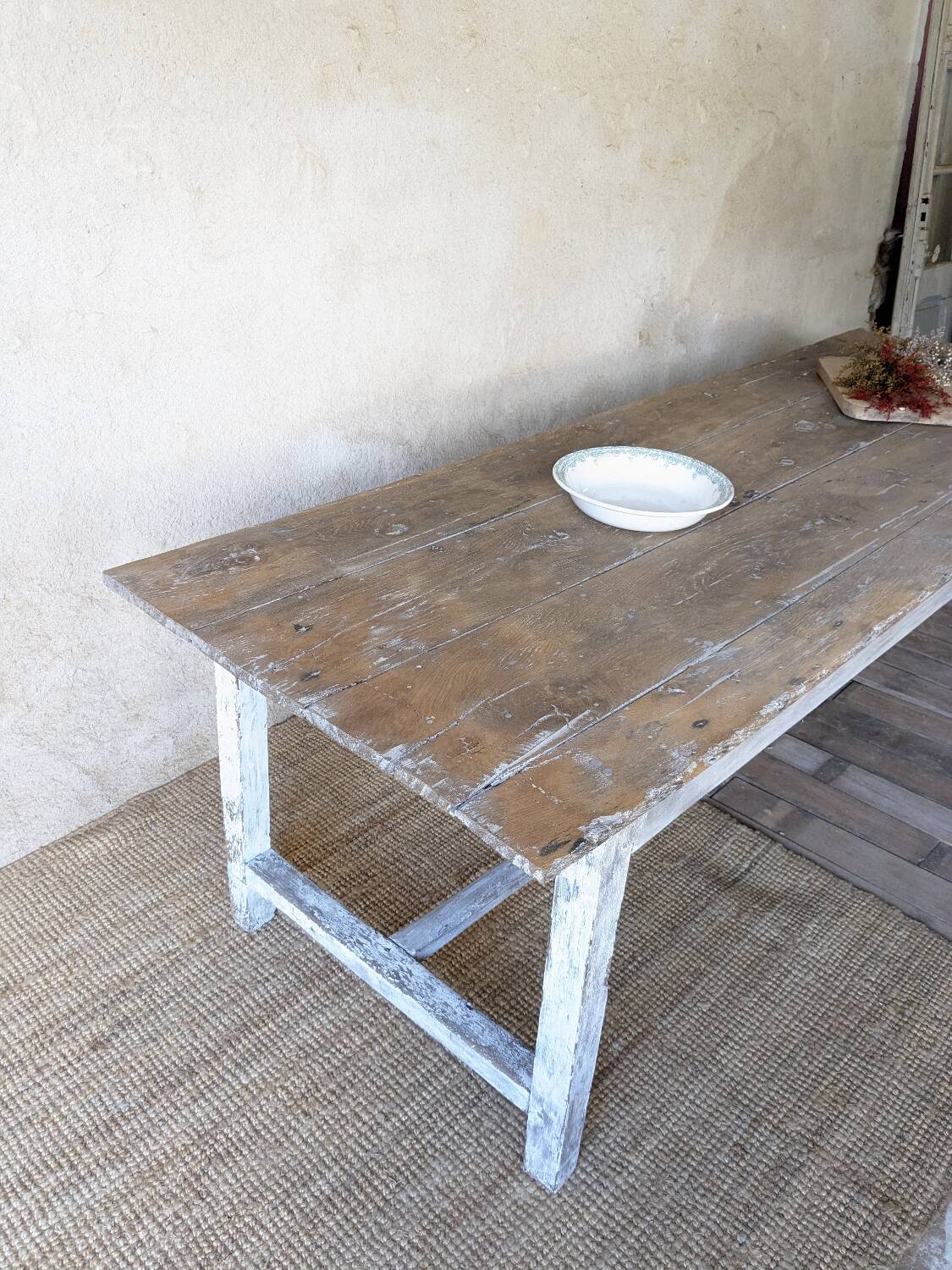 Large farm table for 10 people