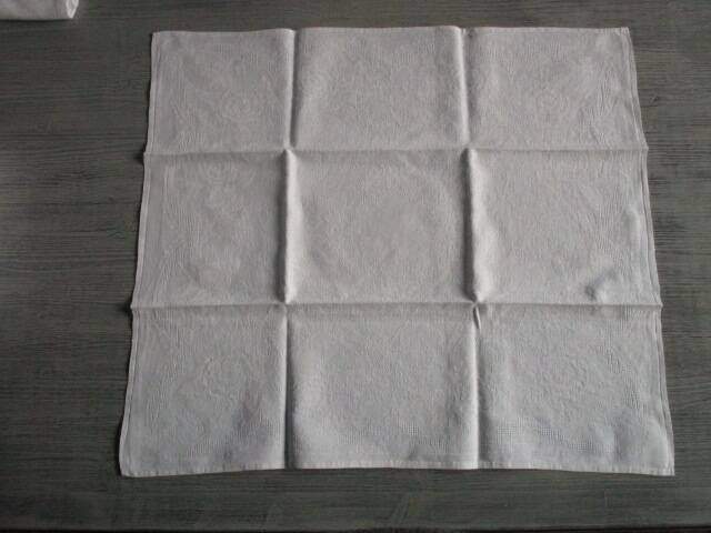 Old damask tablecloth 150x145cm + 6 napkins