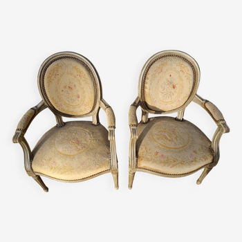 Medallion armchairs