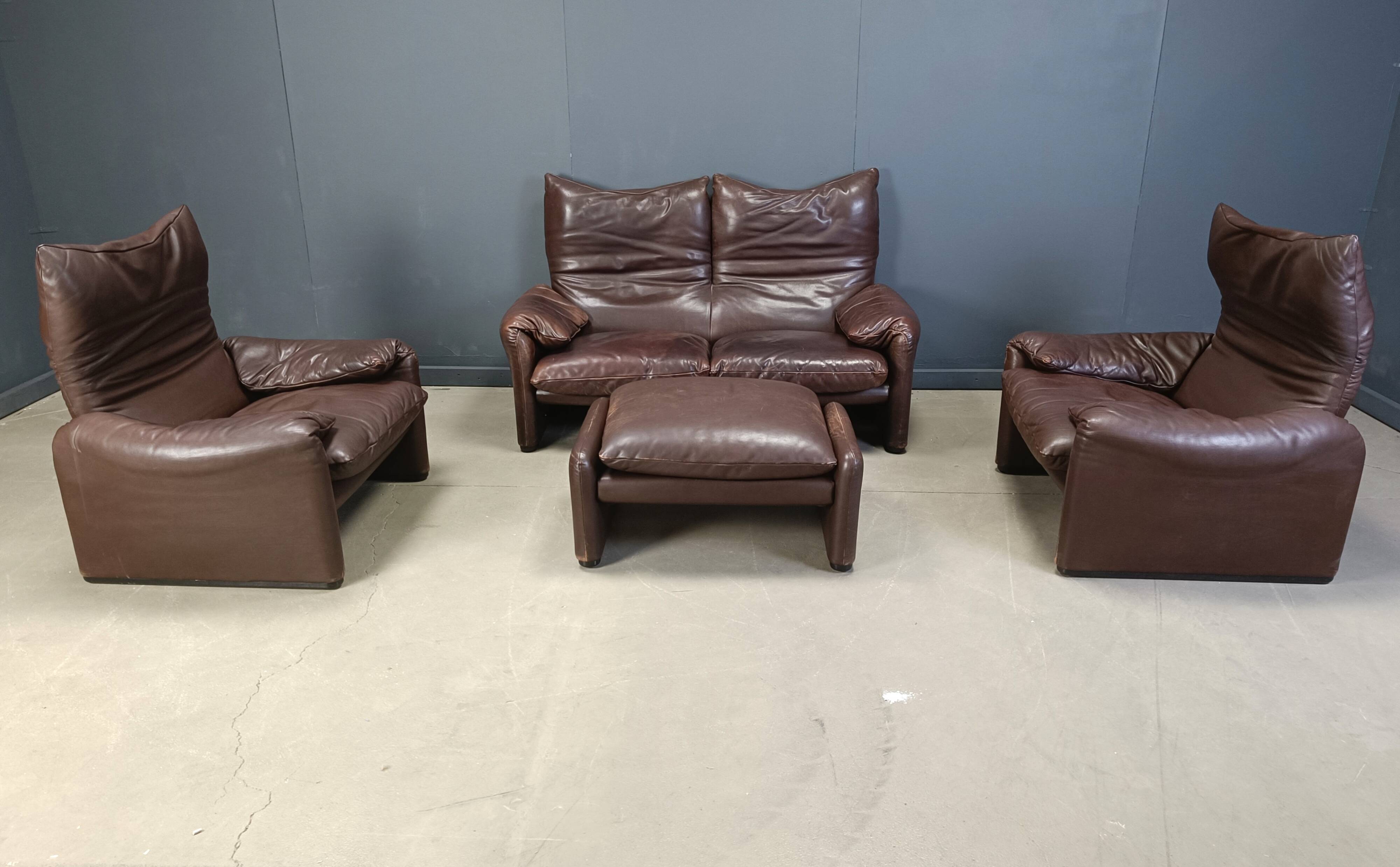 Ensemble de canapés Maralunga en cuir marron vintage, années 1970