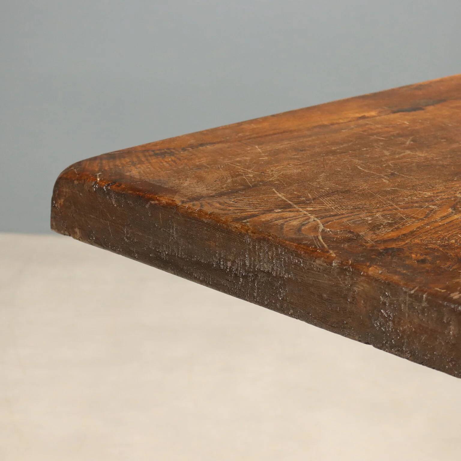 Table en châtaignier fin XIXe siècle