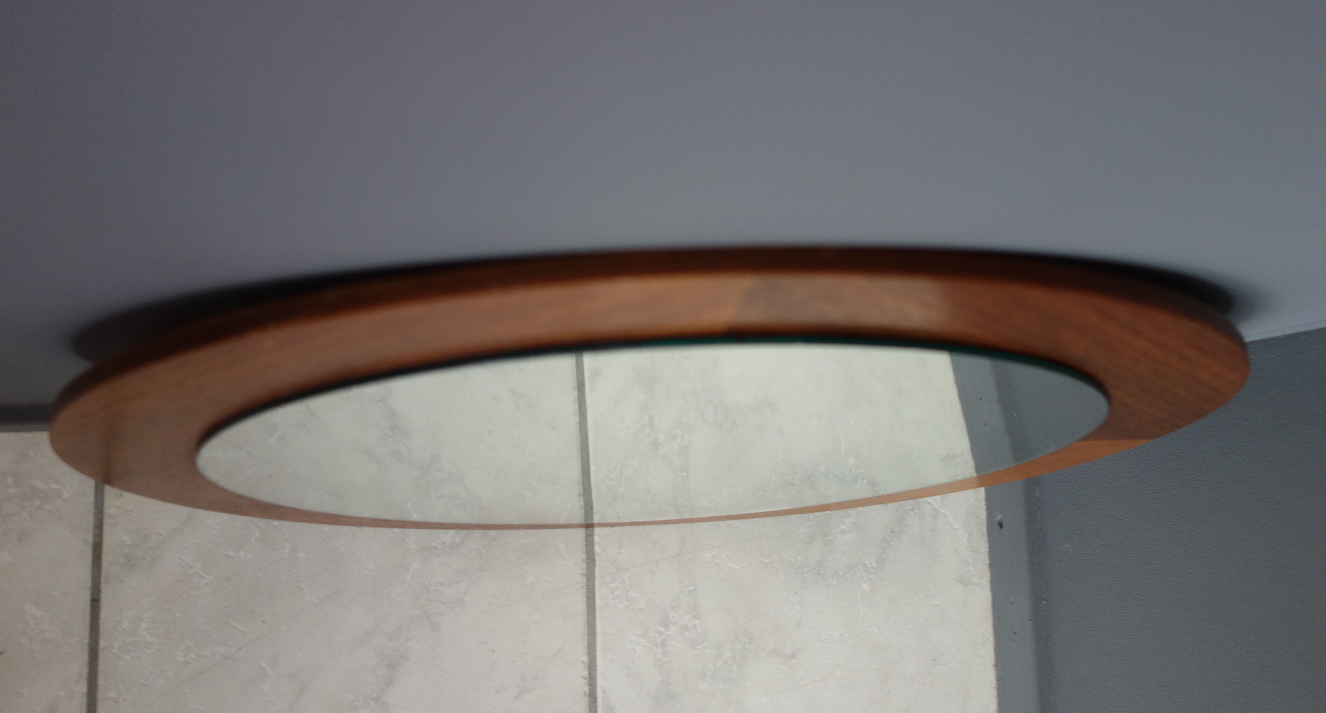 Miroir rond sur placage de teck des années 1960 - 49cm