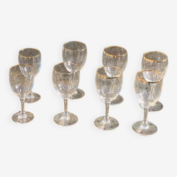 Lot consisting of 8 Arc France wine glasses, 5 large and 2 medium, transparent glass and gold edging