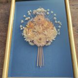 Showcase frame bouquet of dried flowers
