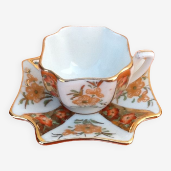 Tasse et soucoupe porcelaine fine