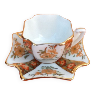 Tasse et soucoupe porcelaine fine