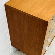 Vintage teak chest of drawers with 4 drawers from the 1960s in G-Plan style.