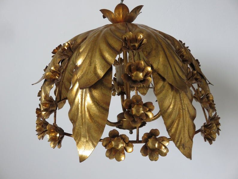 Gold leaf floral ceiling light in gold metal 70