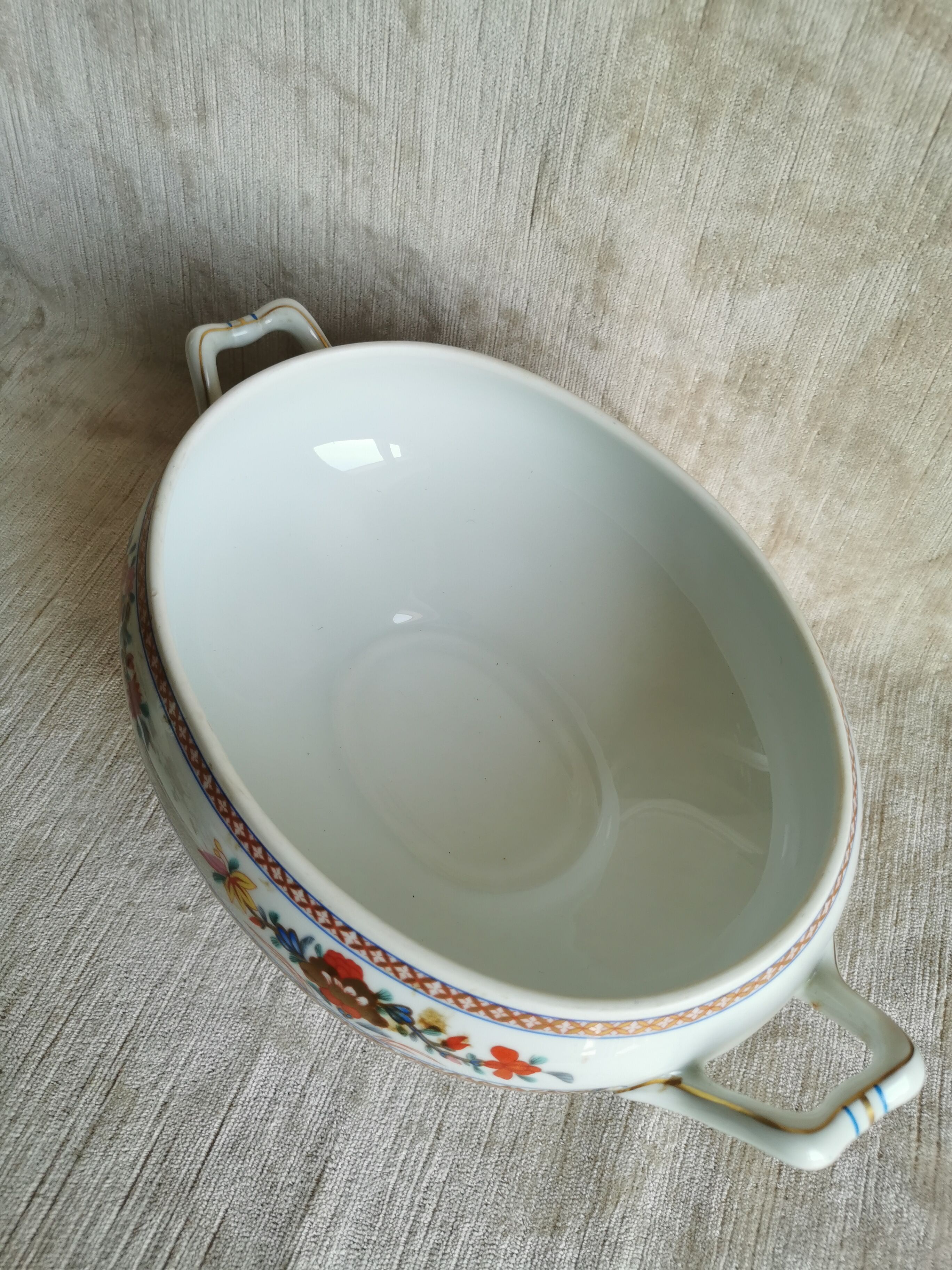 Oval soup pot in Limoges Bernardaud porcelain, Pondicherry model