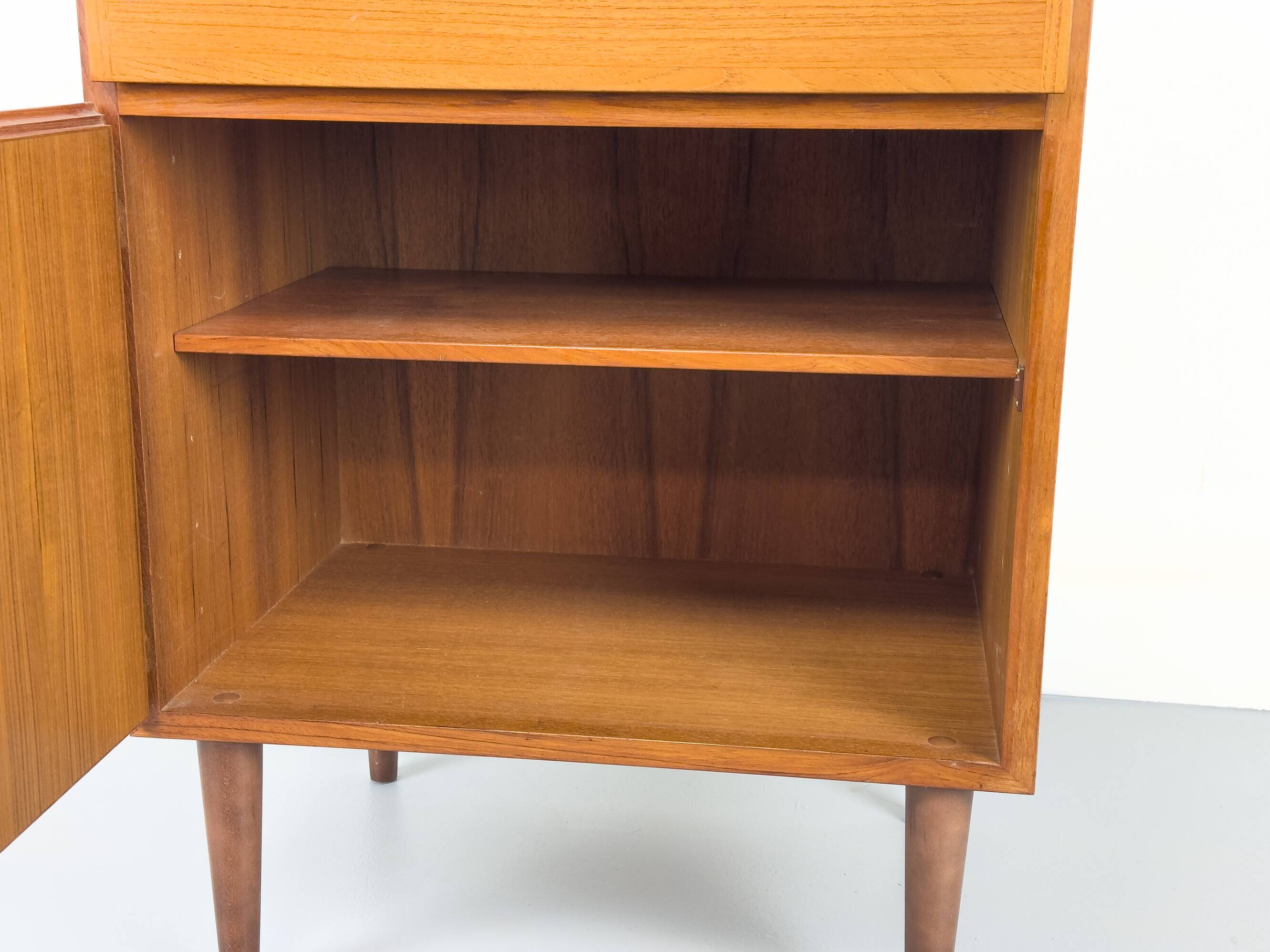 Armoire en teck avec tiroir d'Omann Jun, années 1960