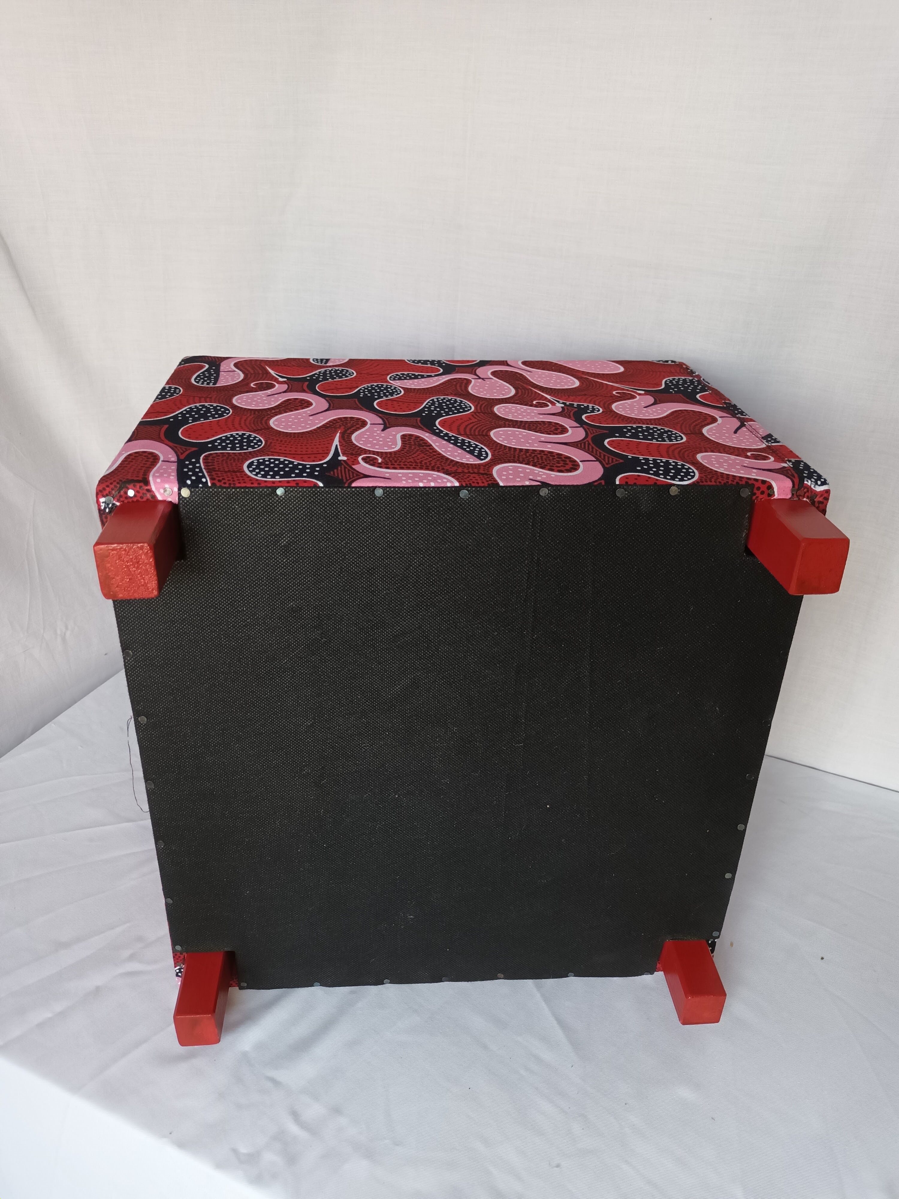Square pouf zawati