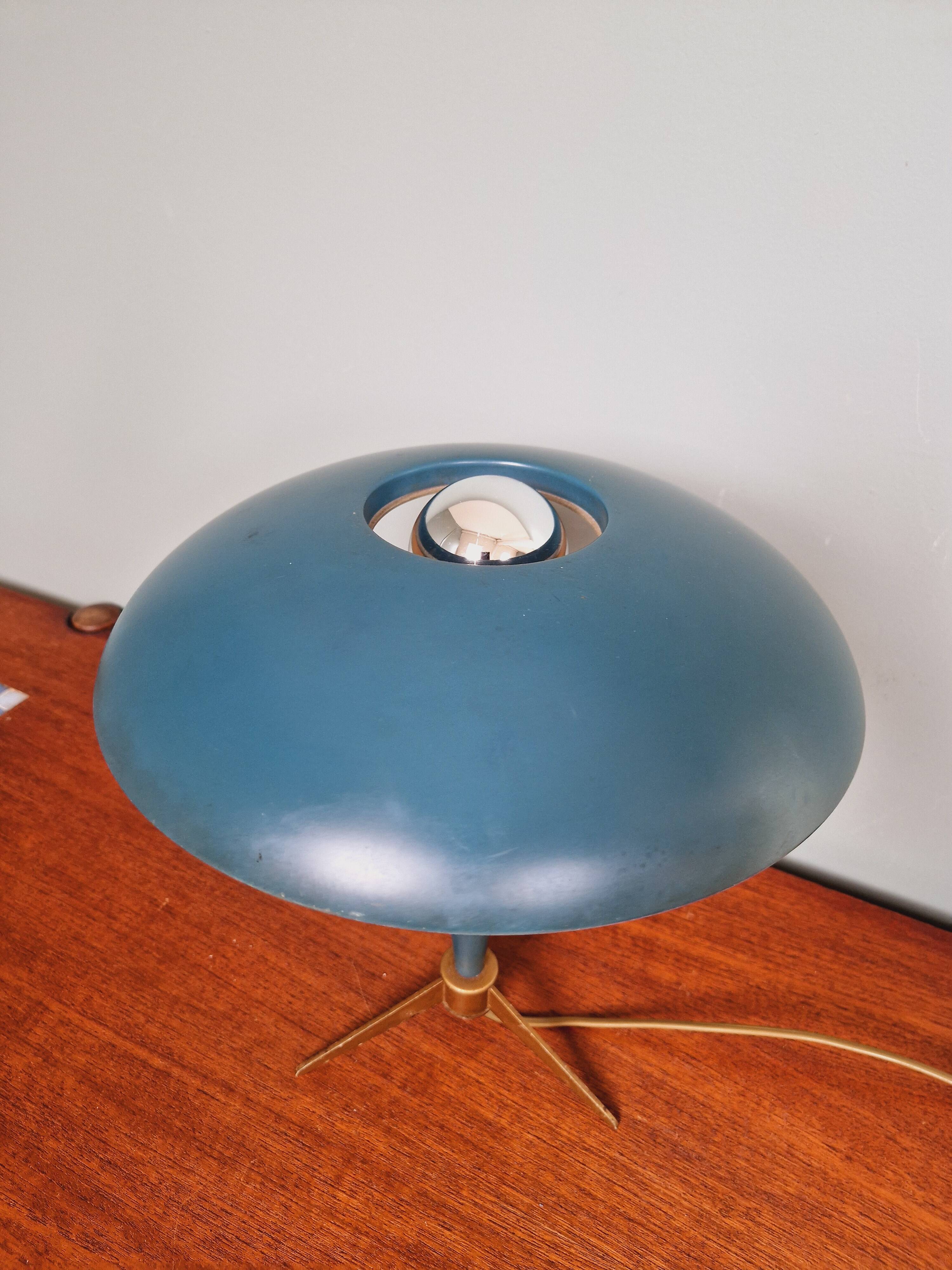Philips tripod lamp, Bijou model, Louis Kalff design