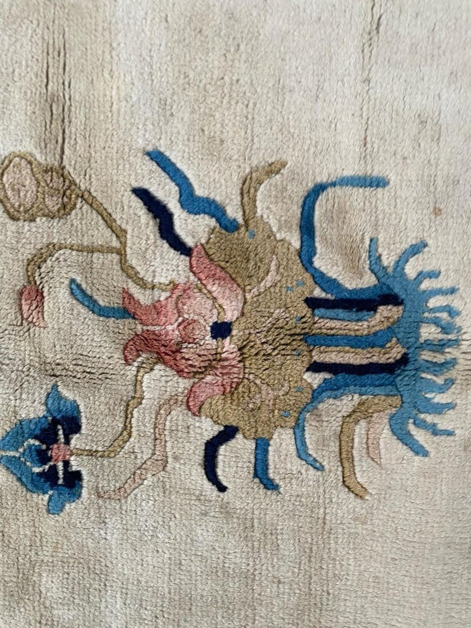 Tapis carré vintage Art Déco de Pékin Chine