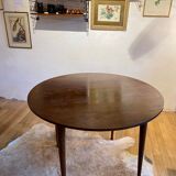 Round Dining Table Scandinavian Style