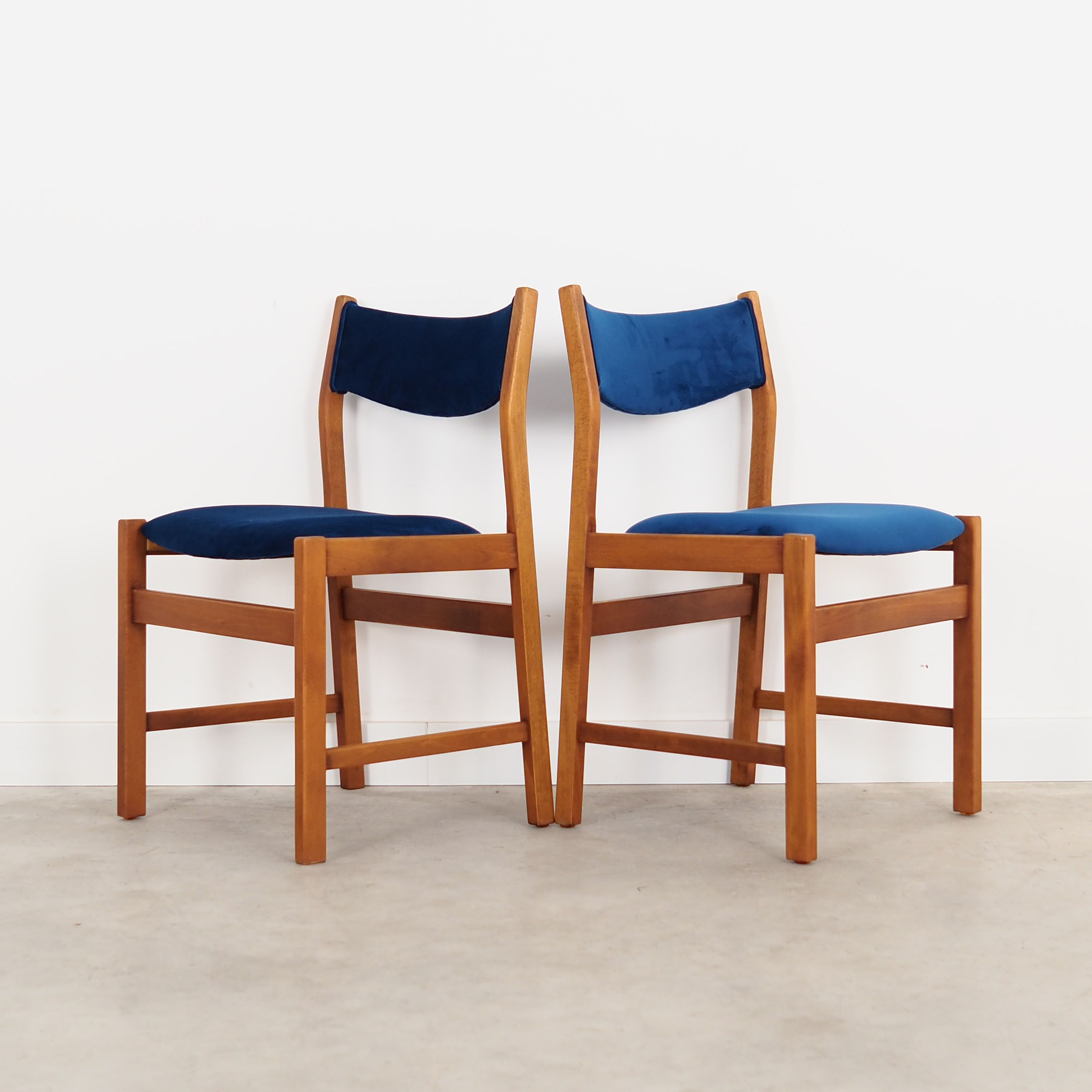 Set of two beech chairs, Danish design, 70s, made in Denmark