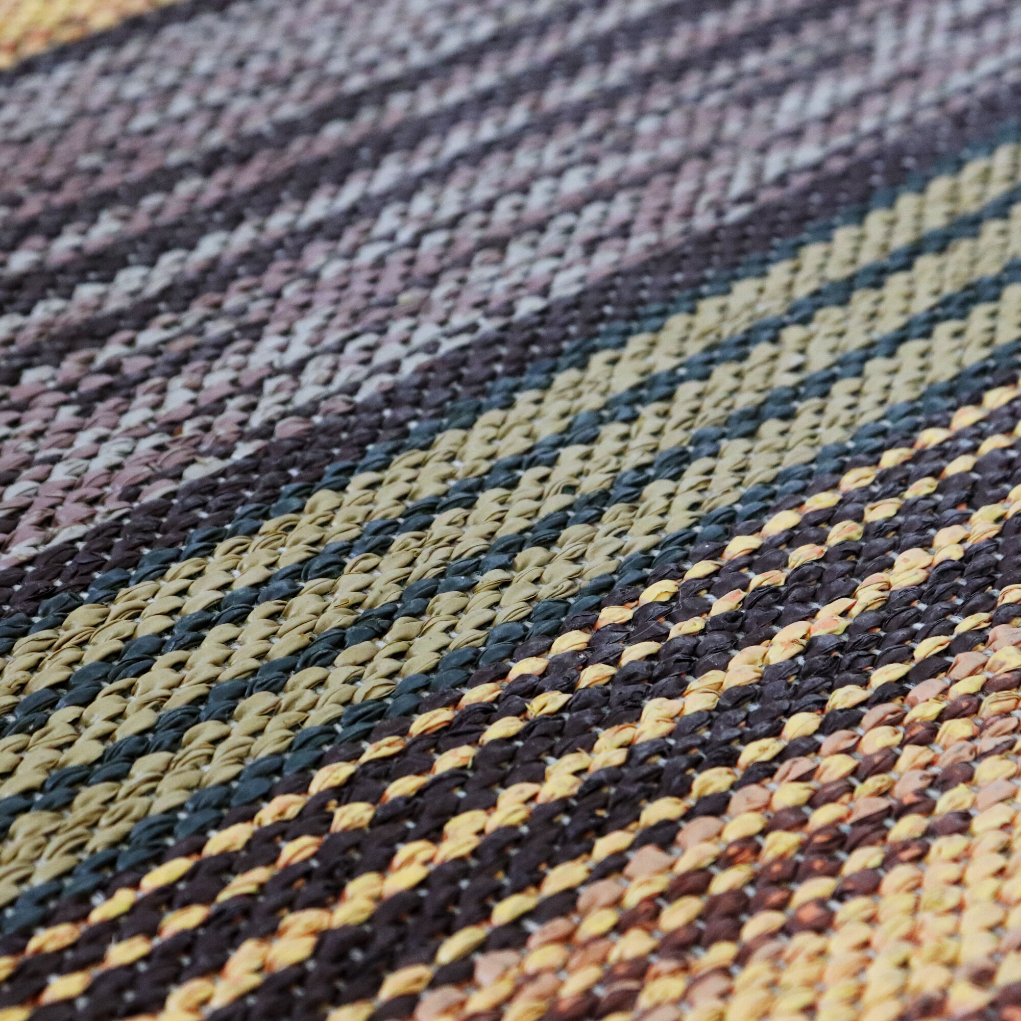 Matta No.22, braided plastic, 125 x 70 cm