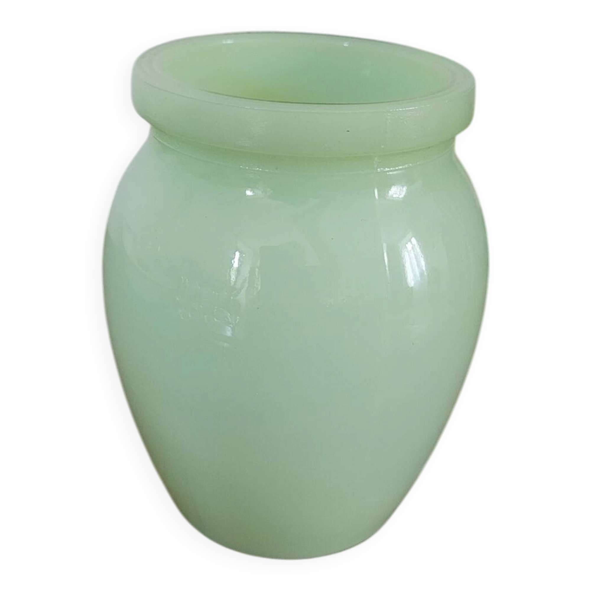 Small vase in green opaline.