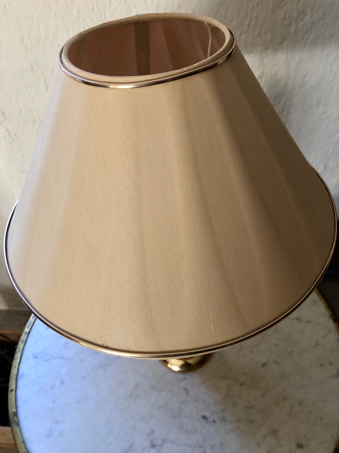 Ceramic and metal table lamp