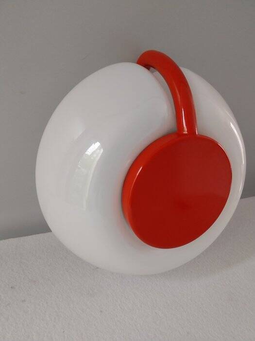 Italian applique design Martinelli Luce model 1197 from the 1970s.