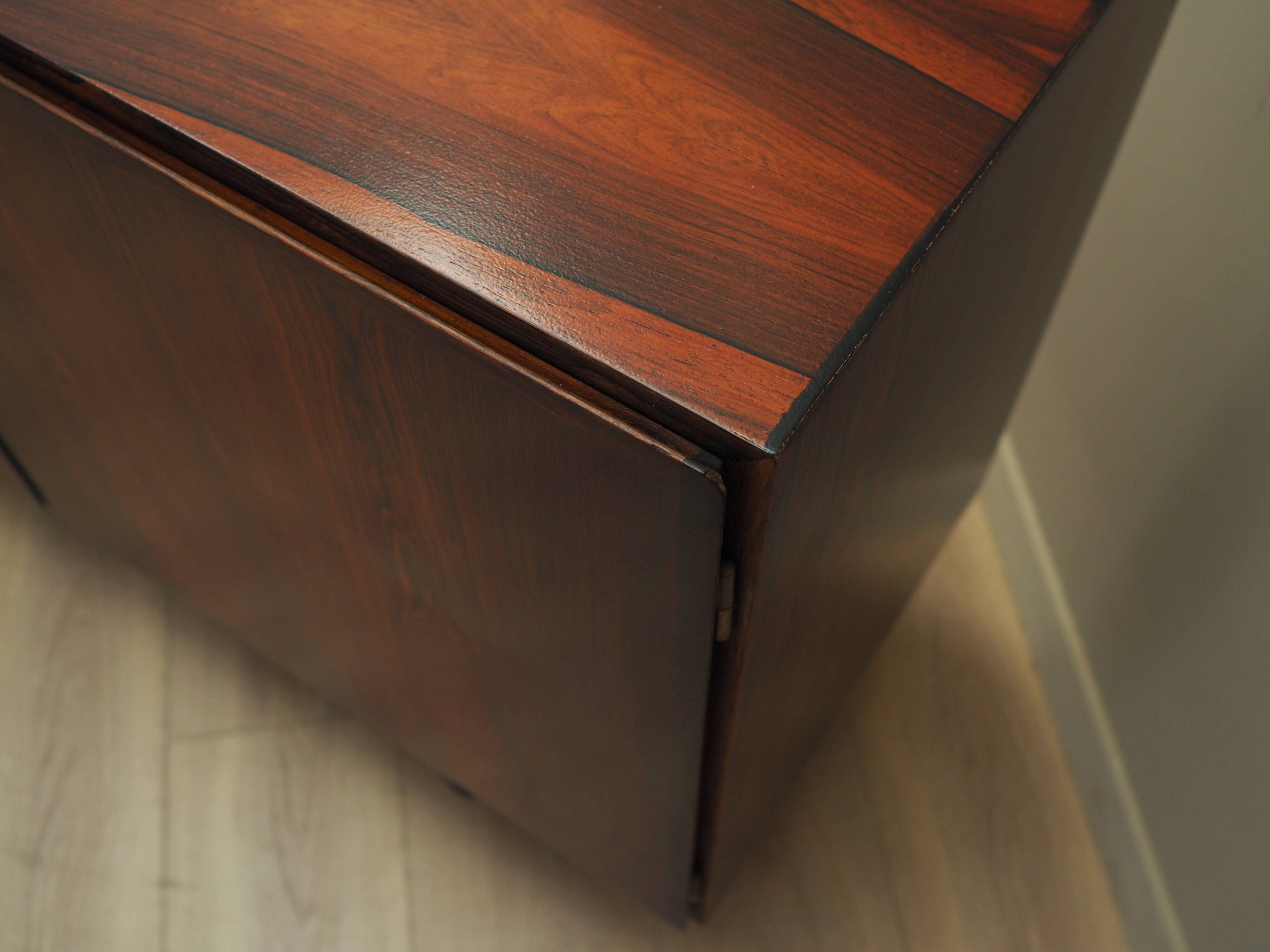 Buffet en palissandre, design danois, années 1970, fabricant : Omann Jun
