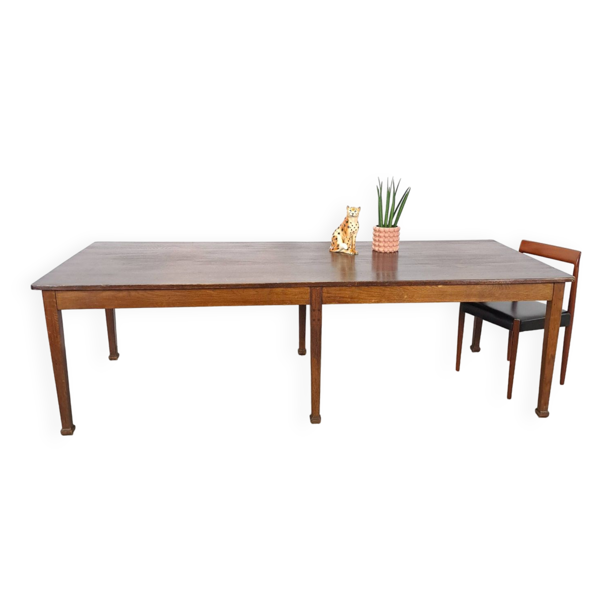 Grande table de salle à manger en bois