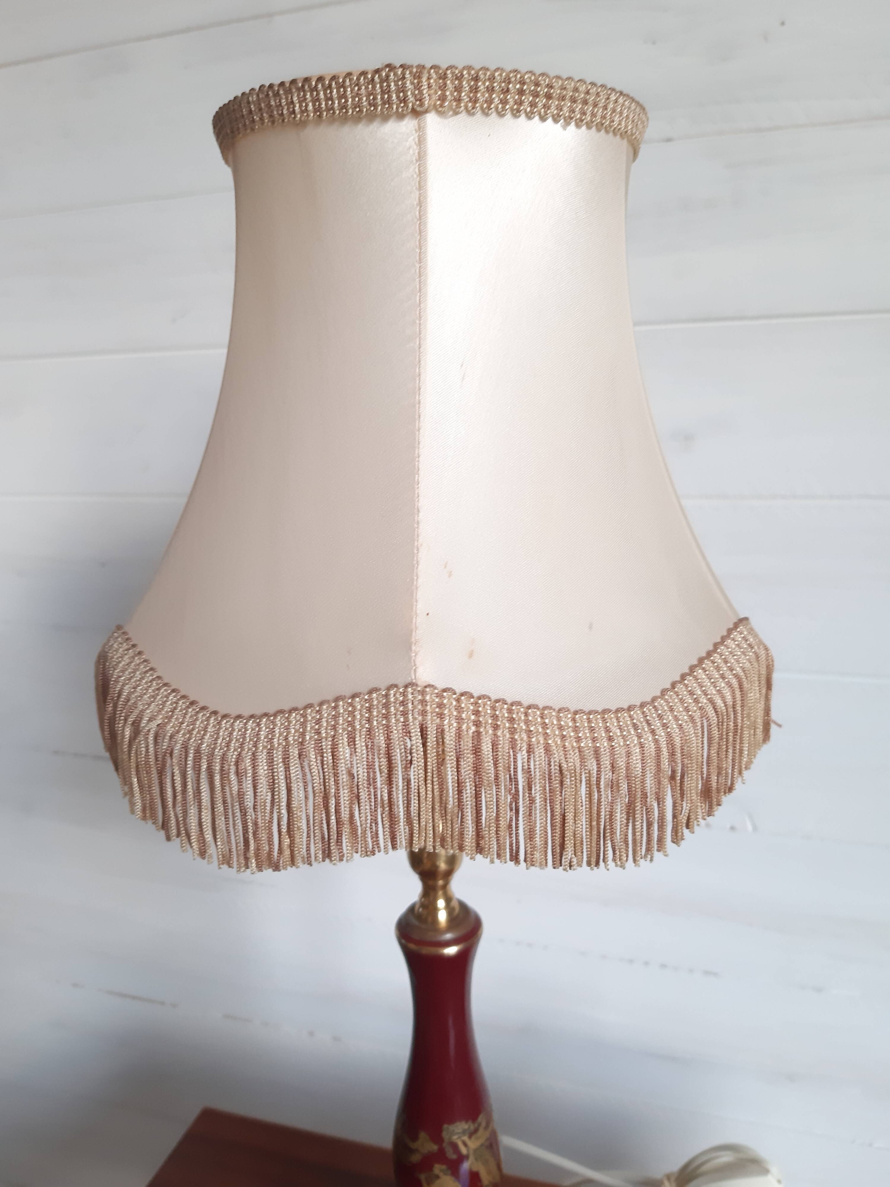 Table lamp