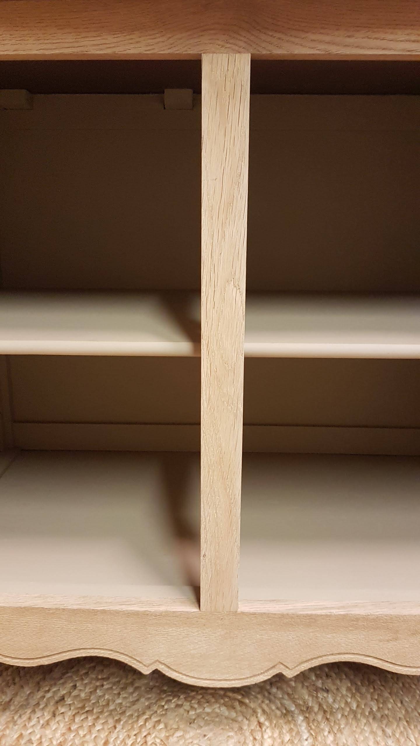 Old 2-door chest of drawers in air-coated oak, to be painted or varnished.
